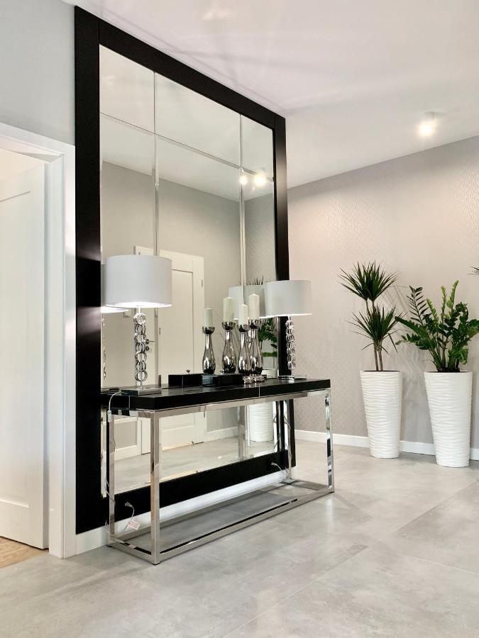 Zlota Luxury Apartmán Varšava